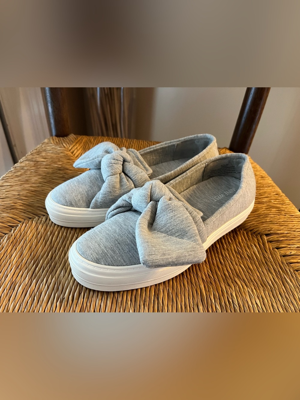 Nine West Onosha Heather Gray Oversized Bow Slip On Sneakers Size 6.5